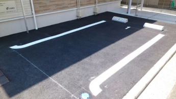 車をお持ちの方に嬉しい駐車場付きの物件です