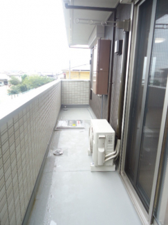 【バルコニー】