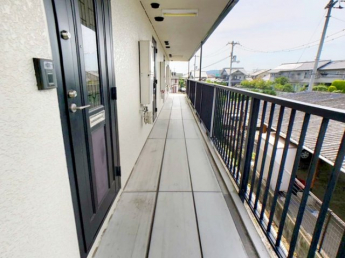 【バルコニー】