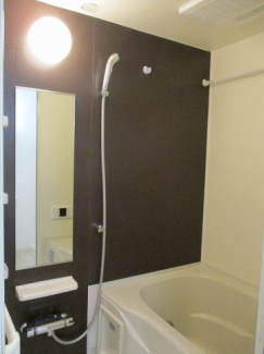 日々の疲れを癒すお風呂付です