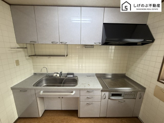 キッチンは大容量の収納スペースが確保されたつくりになっています。