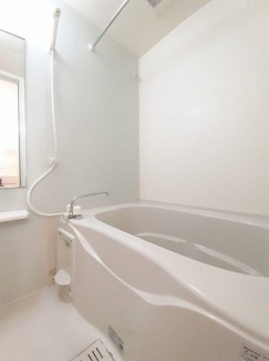 ゆったり過ごせるお風呂です