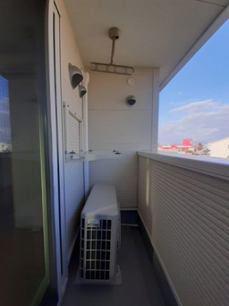 陽当たり良好なバルコニーです