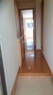 シンプルで使いやすい玄関です