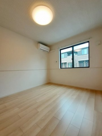 明るい室内です