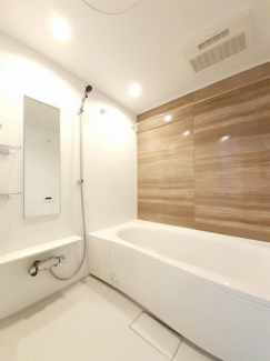 日々の疲れを癒すお風呂付です