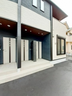 毎日通るエントランスはこのようになっています