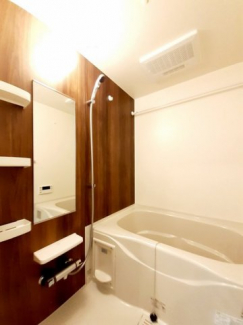 日々の疲れを癒すお風呂付です