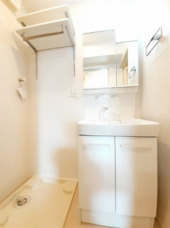コンパクトで使いやすい洗面所