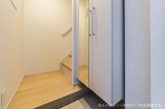 毎日通る玄関はこちらです