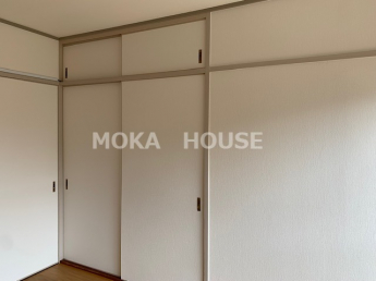 たっぷりとした収納スペースです