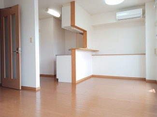 ゆったり過ごせるリビングです