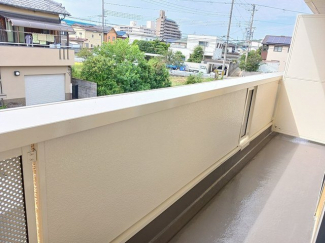 広々としたバルコニーです