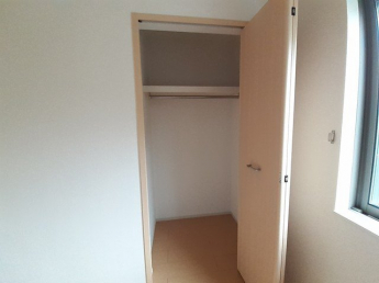 たっぷりとした収納スペースです