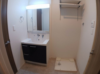 スペースが確保できる洗面所です