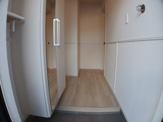 収納もある玄関です