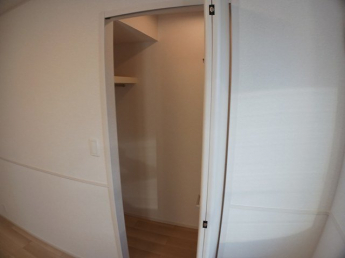 たっぷりとした収納スペースです