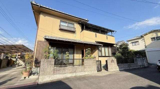 松山市正円寺３丁目の一戸建ての画像