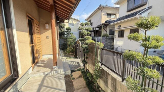 松山市正円寺３丁目の一戸建ての画像