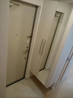 【玄関】