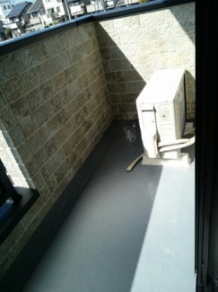 【バルコニー】