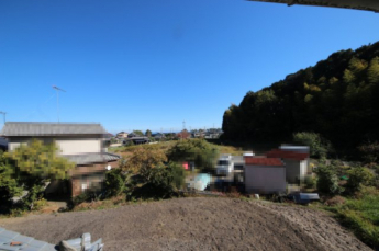 東側の窓からの眺望