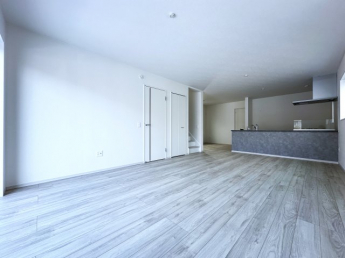 【居間・リビング】