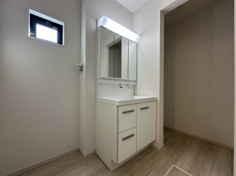 【独立洗面台】