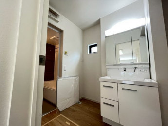 【独立洗面台】