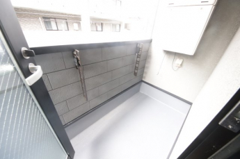 【バルコニー】