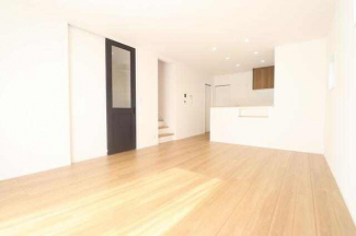 【施工例】１５帖のＬＤＫは縦長なので全体を見渡せます♪