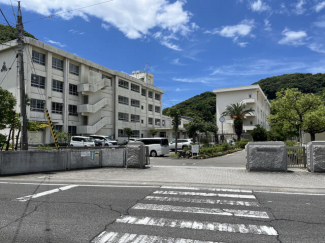 松山市立津田中学校まで450m