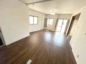 【居間・リビング】