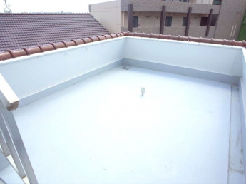 【バルコニー】