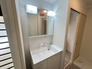 【独立洗面台】