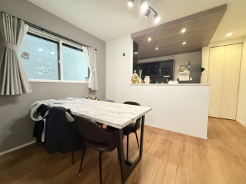 【居間・リビング】