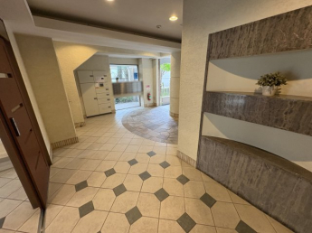 【エントランス】