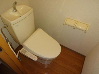 シャワー付トイレ