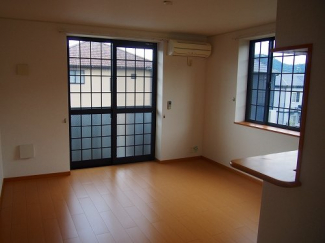 バルコニーからの眺めを楽しみながら食事をしませんか