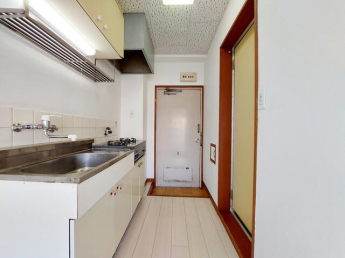 間取り・内観写真は参考です。