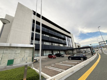 大洲市役所まで718m