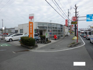 松山石井郵便局まで959m