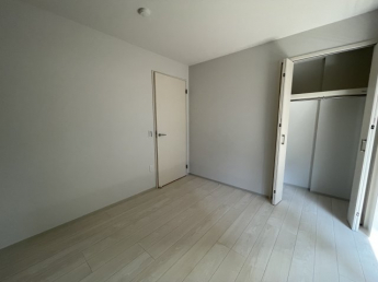 こちらの居間で趣味の時間をお楽しみください