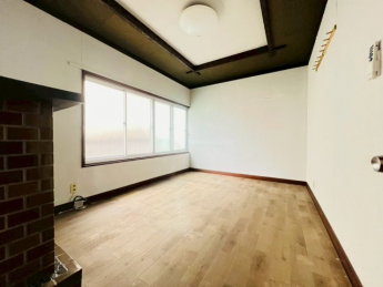 【居間・リビング】