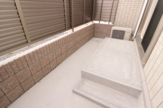 【バルコニー】