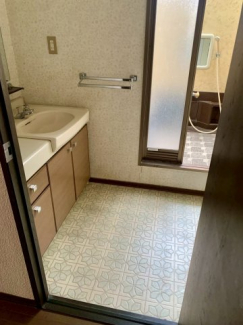 独立洗面台です