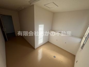 広々とした洋室です