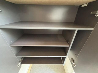 シューズボックス