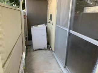 洗濯機完備。必要であれば使用できます。