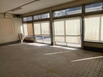 松山市雄郡２丁目の住宅付店舗一戸建ての画像